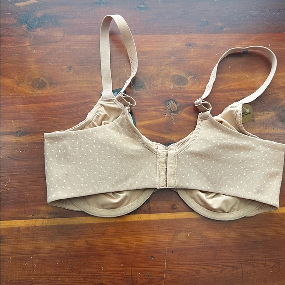 Wacoal Back Appeal Underwire Bra - NWT - Picture 9 of 9